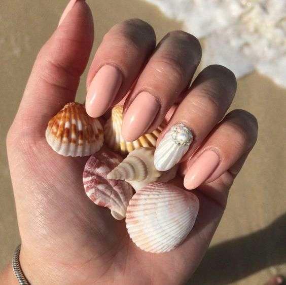 Shell Yeah nails