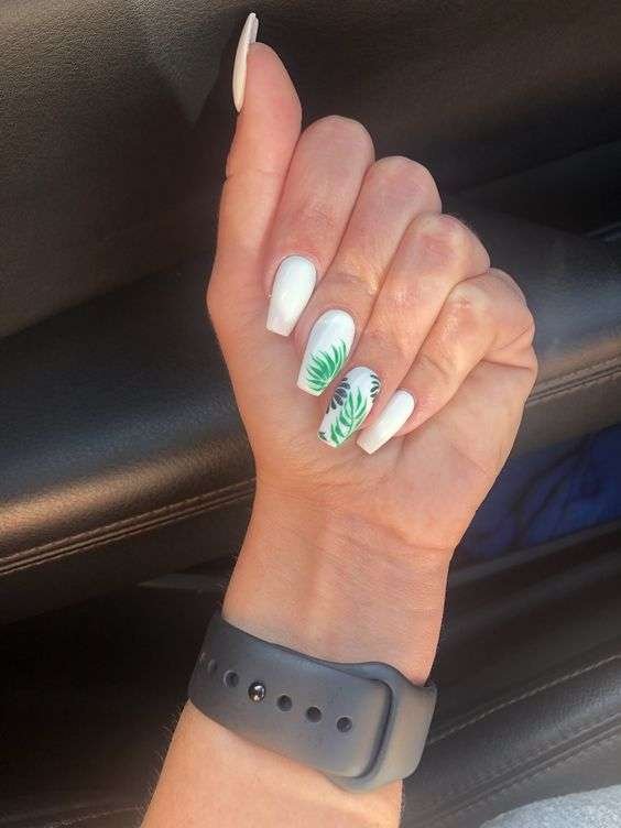 Tropical Leaf Vibes summer nails