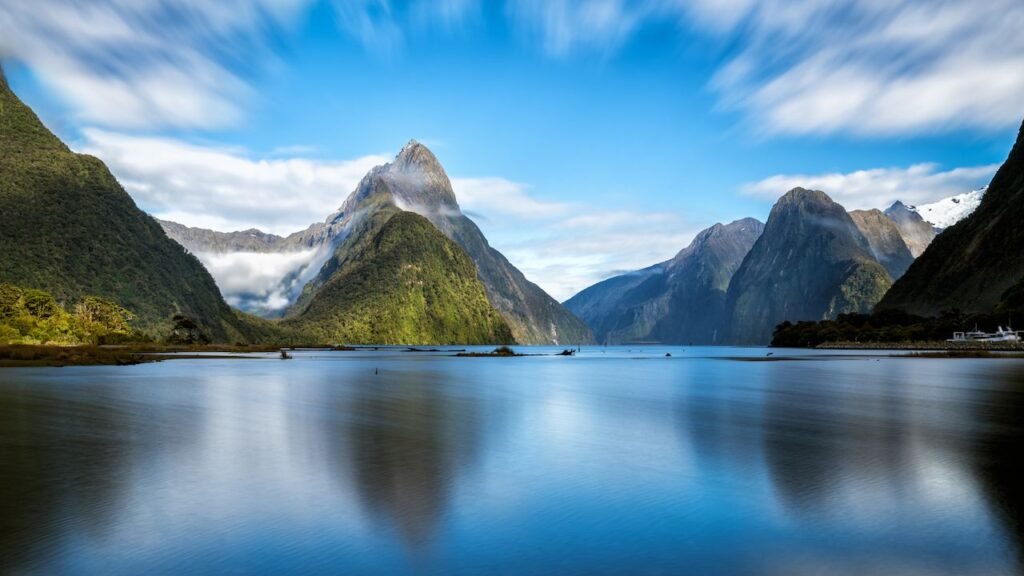 Milford Sound New Zealand landsacpe