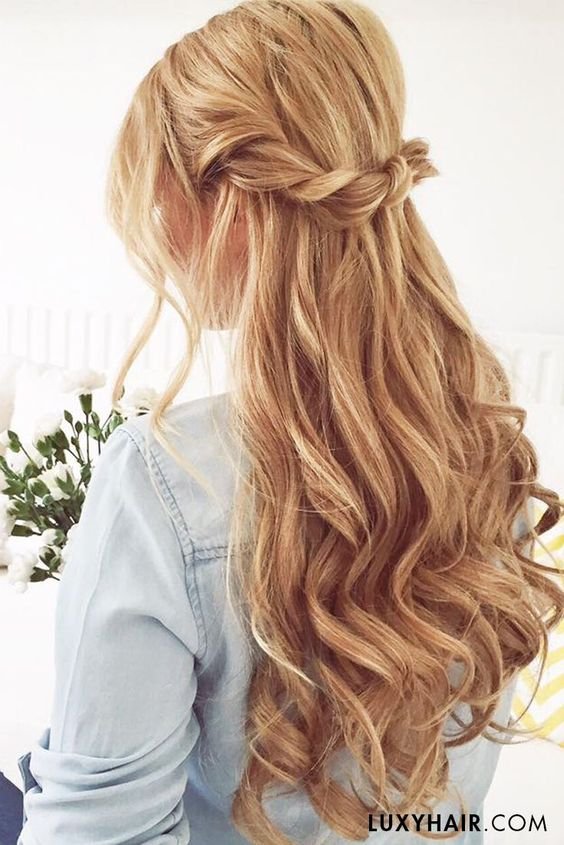 Gorgeous Half up hairstyles – Twisted Half Up