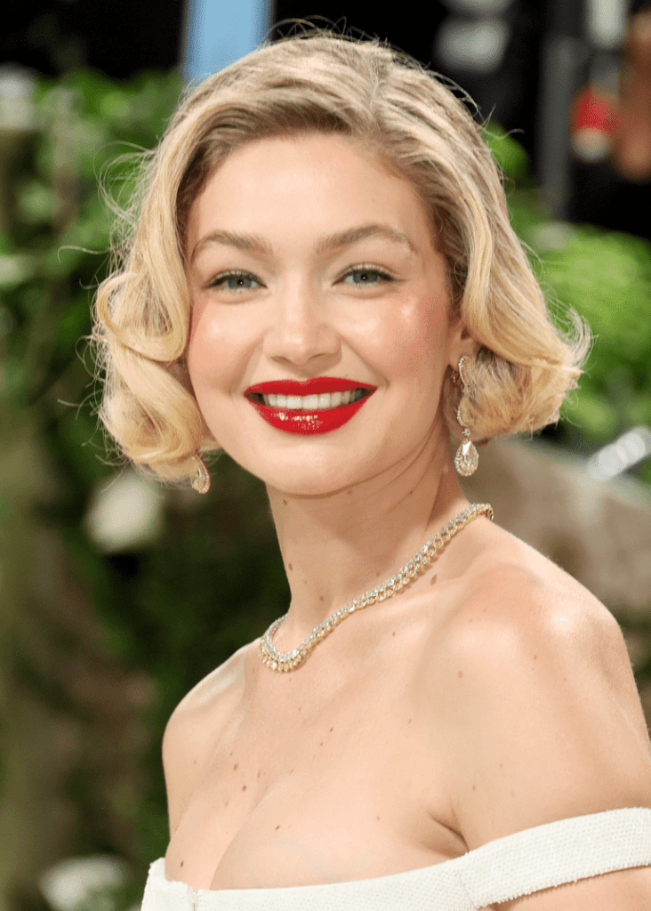 Gigi Hadid mini bob hairstyle