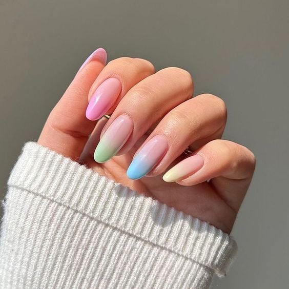 Colorful Ombré summer nails ideas