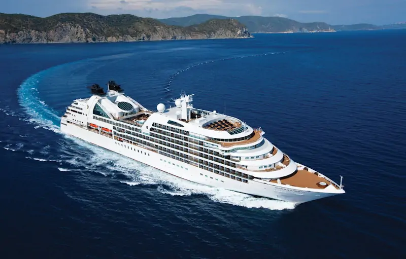 For travelers seeking an ultra-luxury experience, Seabourn Ovation delivers. This smaller, more intimate cruise ship offers spacious suites, fine dining, and personalized service. It's perfect for those who want a quieter, more refined journey. Cruise ships, top cruise ships, best cruise lines, luxury cruise ships, budget cruises,