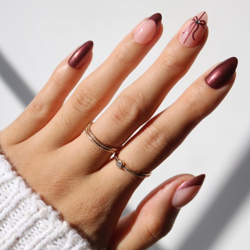 Glamnetic Holiday Press-On Nail