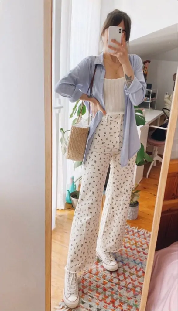 Pair floral printed pants with a fitted white blouse tucked in and pointed-toe heels for a bold spring look. Why It Works: A fun twist on the classic floral dress, floral pants are unexpected yet totally on-trend this season. They add a fresh pop of color and pattern to your spring wardrobe.