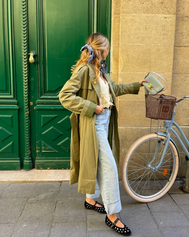 A chunky knit sweater paired with tailored cropped pants and ankle boots. Add a trench coat for a stylish layer. Why It Works: Spring can still bring chilly days, so layering is key. This outfit is perfect for cooler mornings or evenings and can be easily transitioned as the day warms up.