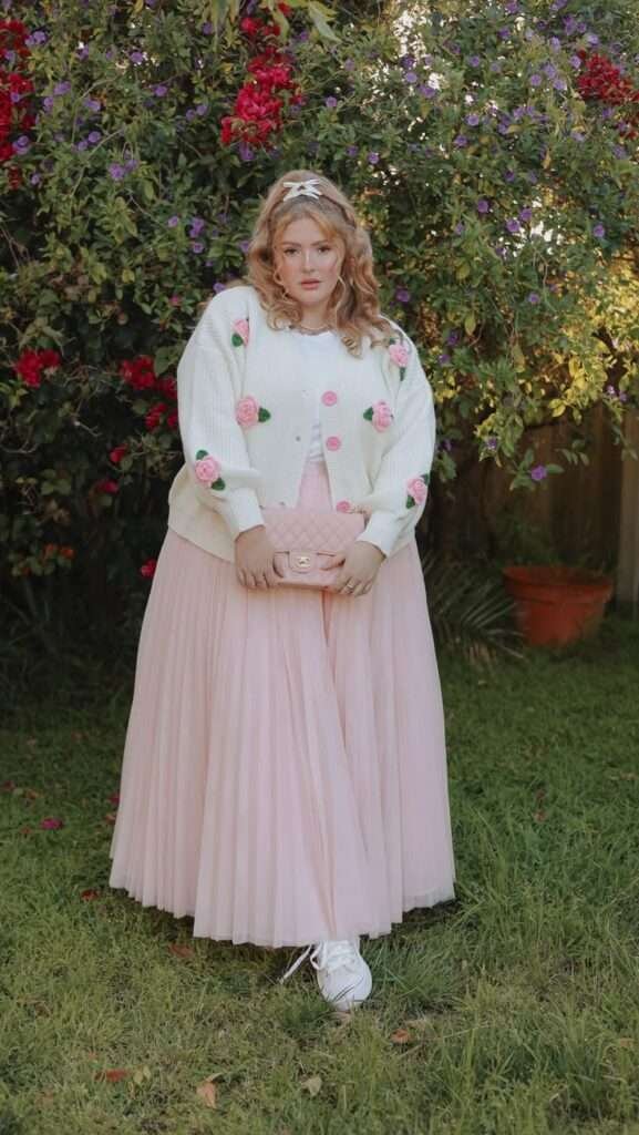 Plus size Valentine’s Day outfit with soft knit fabric