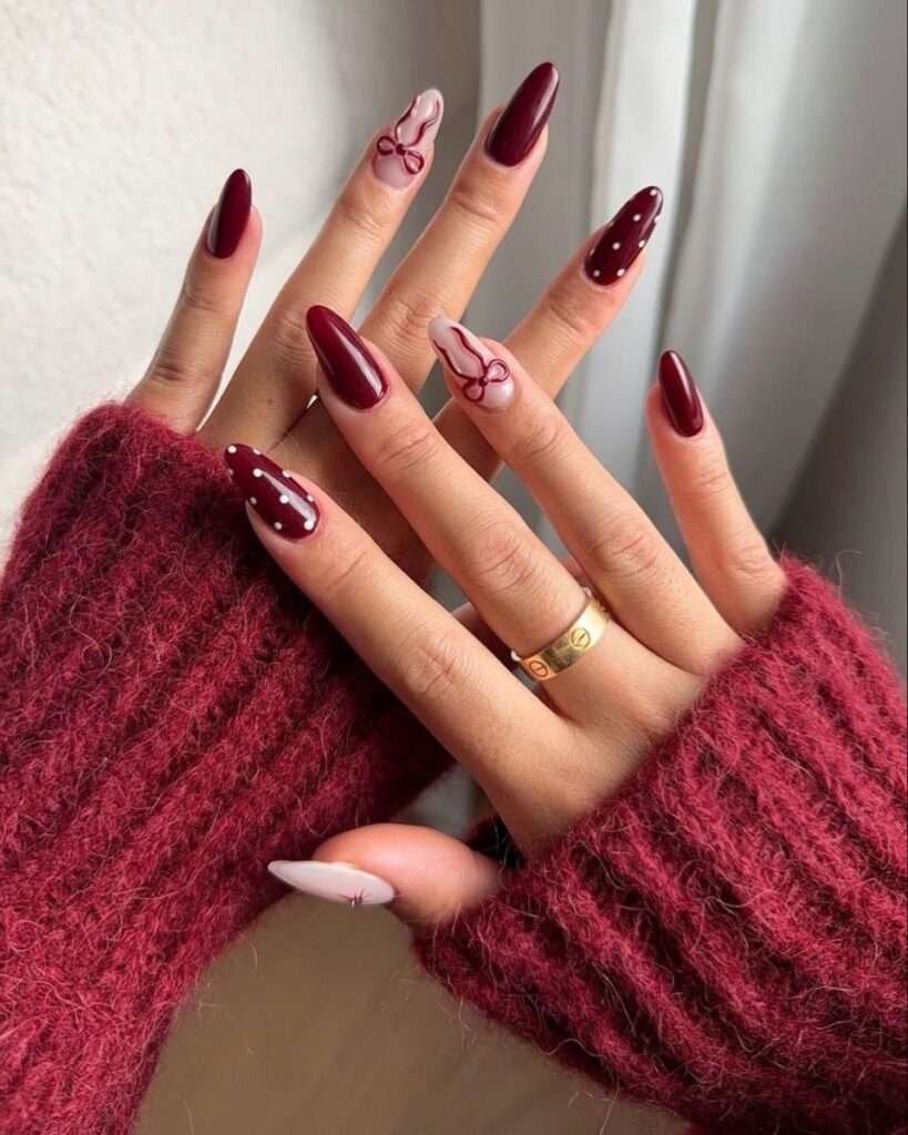 Bow + heart accent combos Valentine nail ideas