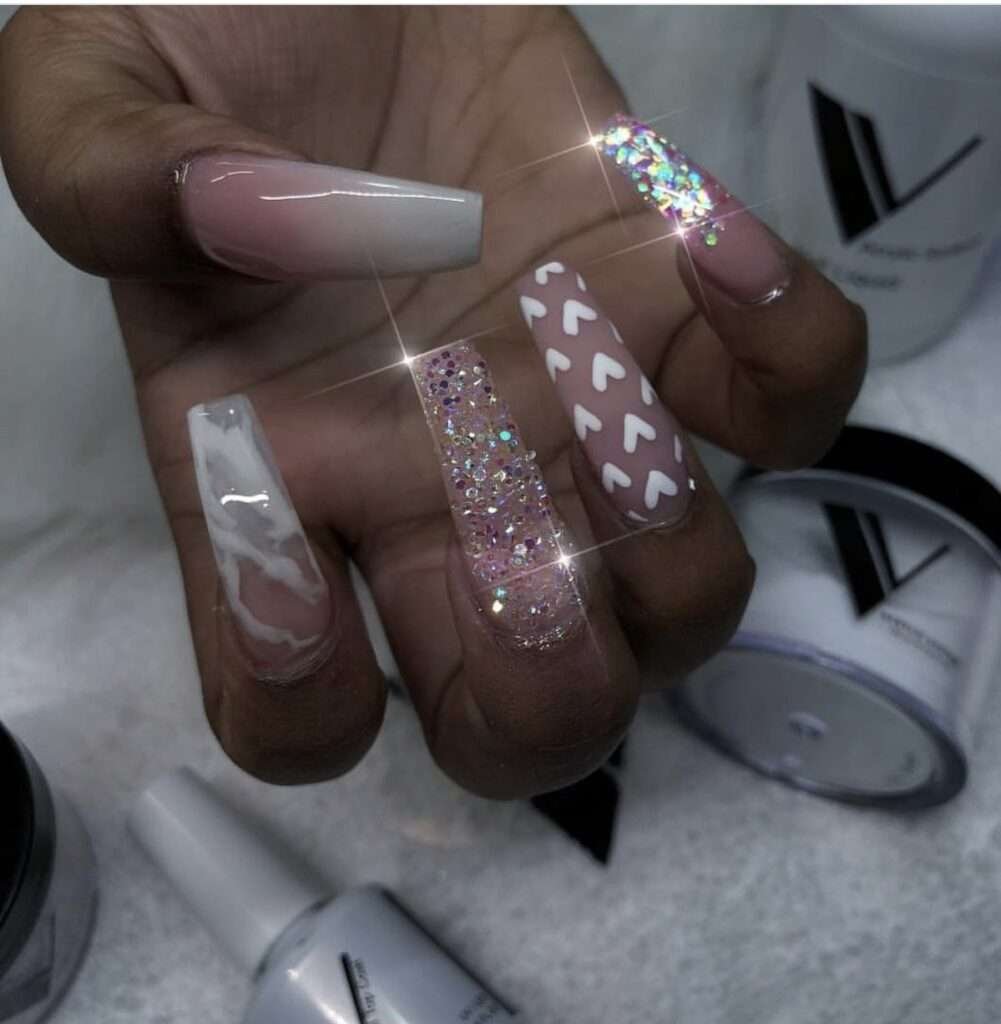 Diamond illusion layouts nails