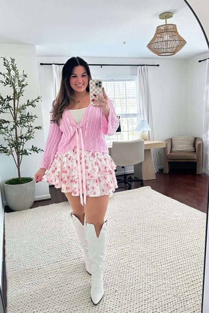 Plus size Valentine’s Day outfit styled for dinner date