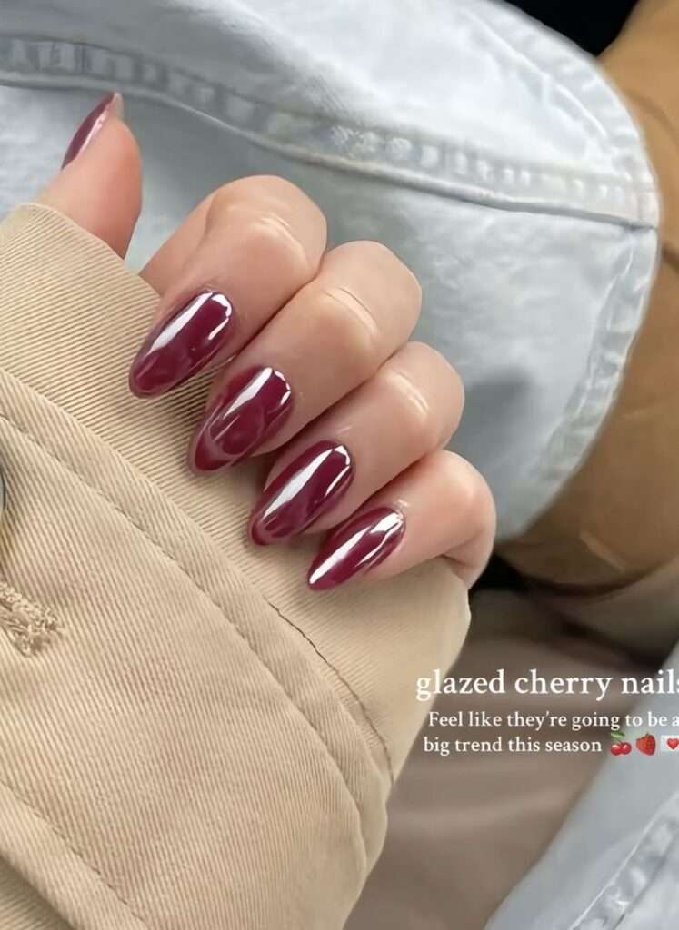 Classic cherry red nails are the ultimate "power manicure," known for their timeless, bold, and sophisticated appeal. In 2026, this shade remains a centerpiece of the "Clean Girl" and "Mob Wife" aesthetics, favored for its ability to look equally stunning on short natural nails and long stiletto shapes. 