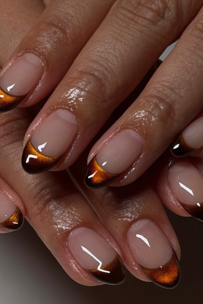 Not every November manicure has to be dark. Caramel brown is a wonderful option if you enjoy warm, flattering neutrals but want something with more personality than a traditional nude. This golden-brown shade sits somewhere between honey, toffee, and light coffee. It gives your nails warmth without the intensity of chocolate or espresso. And that makes it especially lovely for everyday manicures.